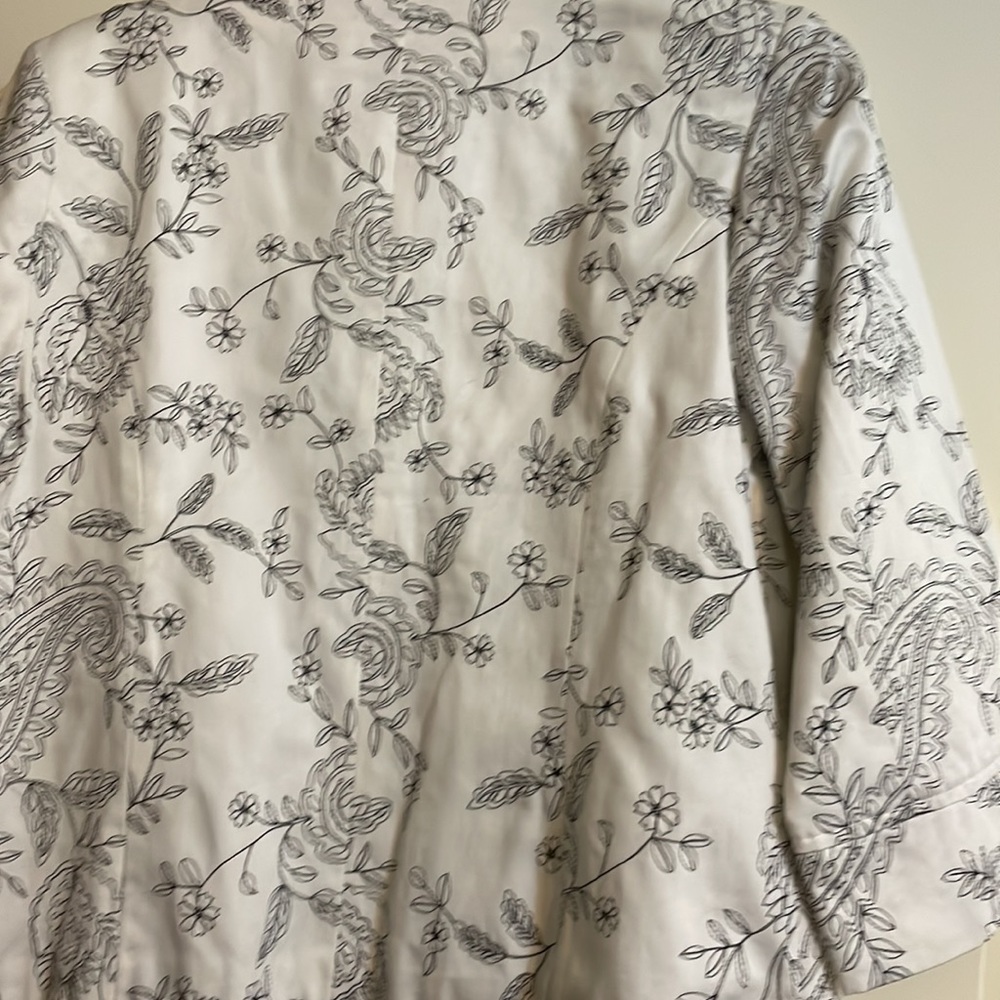 Jacket - Picture 4 of 4